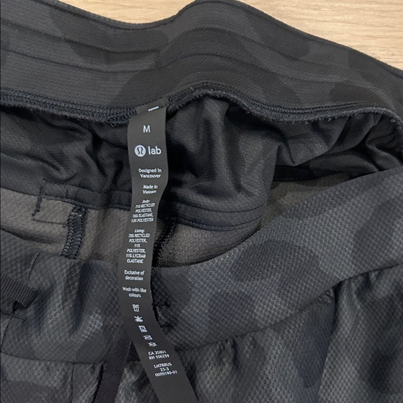 Lululemon Lab Shorts - Picture 3 of 3